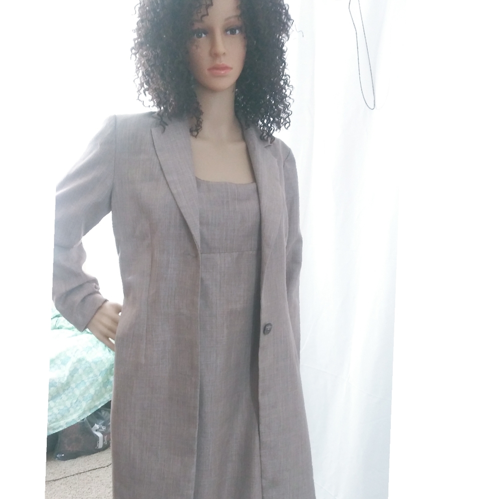 Alyn Paige dress & Coat